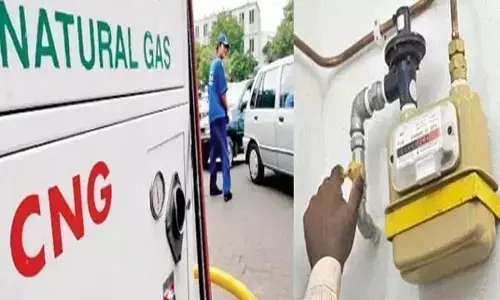 दाम: पेट्रोल के बाद अब CNG के दाम फिर बढ़े दाम: पेट्रोल के बाद अब CNG के दाम फिर बढ़े