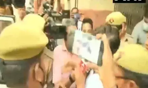 सूत्रों के मुताबिक SIT के सामने अंकित दास ने किया बड़ा खुलासा, अब क्या मंत्री अजय मिश्र इस्तीफा देंगे सूत्रों के मुताबिक SIT के सामने अंकित दास ने किया बड़ा खुलासा, अब क्या मंत्री अजय मिश्र इस्तीफा देंगे