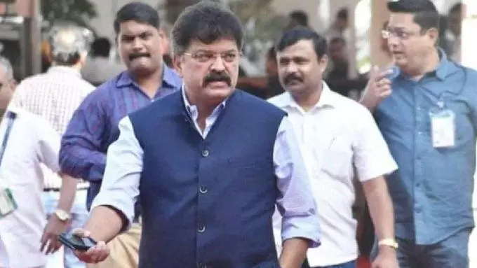 महाराष्ट्र के मंत्री जितेंद्र आव्हाड गिरफ्तार! महाराष्ट्र के मंत्री जितेंद्र आव्हाड गिरफ्तार!