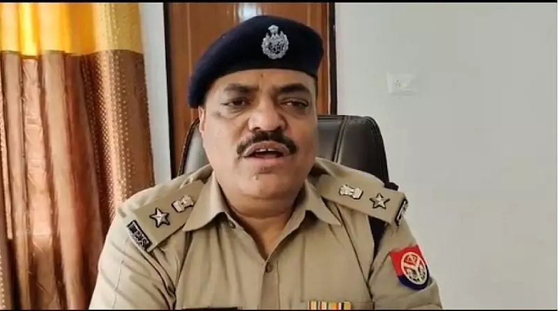 फिरोजाबाद SSP अशोक शुक्ला की बड़ी कार्रवाई, एक दारोगा और 3 पुलिसकर्मियों को भेजा जेल