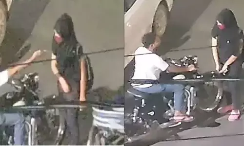 सरेराह बुलेट सवार युवक ने युवती को जड़ा थप्पड़, घटना का वीडियो सोशल मीडिया पर वायरल