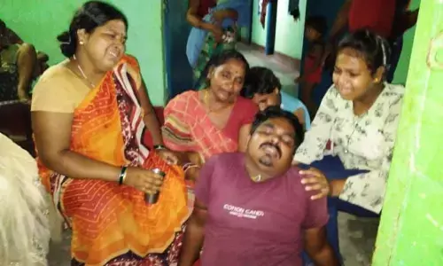 बिहार: आतंकी हमले में बांका के अरविंद की हत्या,मुख्यमंत्री नीतीश मर्माहत बिहार: आतंकी हमले में बांका के अरविंद की हत्या,मुख्यमंत्री नीतीश मर्माहत