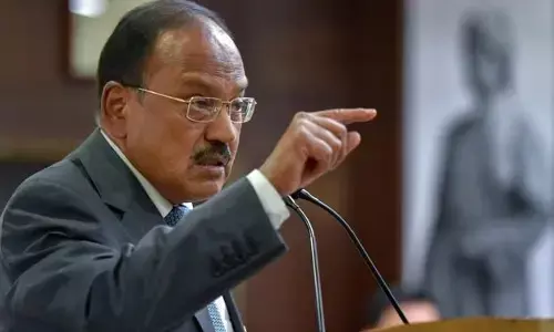 अफगानिस्तान पर भारत ने बुलाई बैठक पाकिस्तान को भी भेजा न्यौता अफगानिस्तान पर भारत ने बुलाई बैठक पाकिस्तान को भी भेजा न्यौता