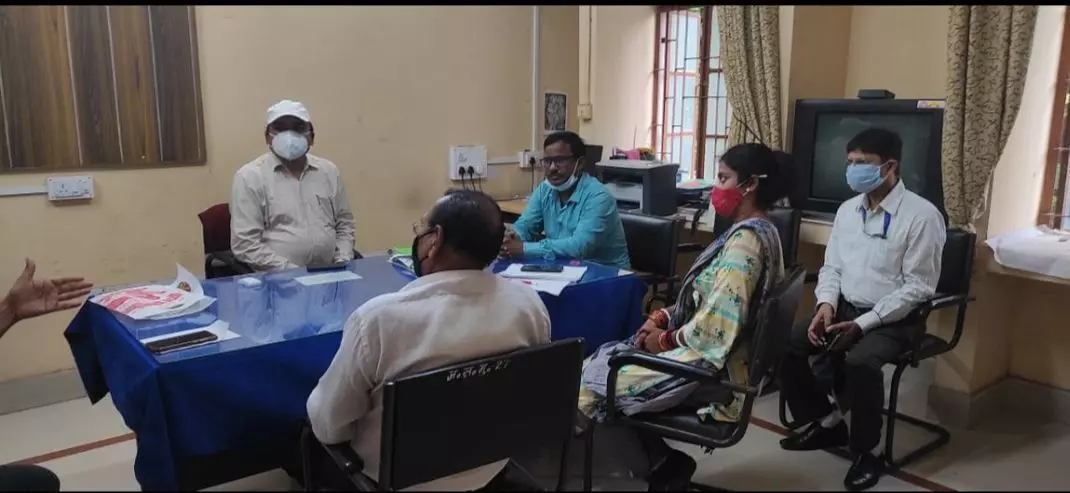 बिहार: चुनाव आयोग के प्रेक्षक ने बैठक कर दिए जरूरी निर्देश