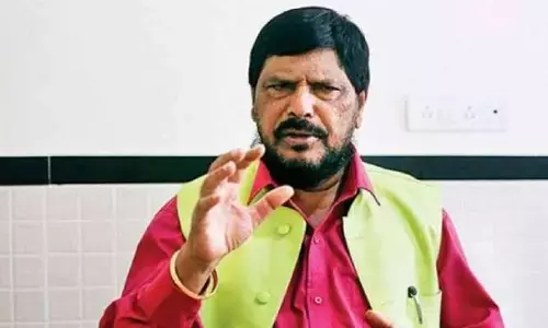 भारत-पाक मैच : केंद्रीय मंत्री गिरिराज सिंह के बाद रामदास अठावले ने की भारत-पाक के मध्य होने जा रहे टी-20 की निंदा भारत-पाक मैच : केंद्रीय मंत्री गिरिराज सिंह के बाद रामदास अठावले ने की भारत-पाक के मध्य होने जा रहे टी-20 की निंदा