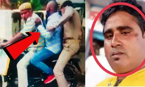 आगरा : सफाईकर्मी अरुण की पोस्टमार्टम रिपोर्ट से चौकानें वाला खुलासा, सामने आया पुलिस का खौफनाक चेहरा! आगरा : सफाईकर्मी अरुण की पोस्टमार्टम रिपोर्ट से चौकानें वाला खुलासा, सामने आया पुलिस का खौफनाक चेहरा!