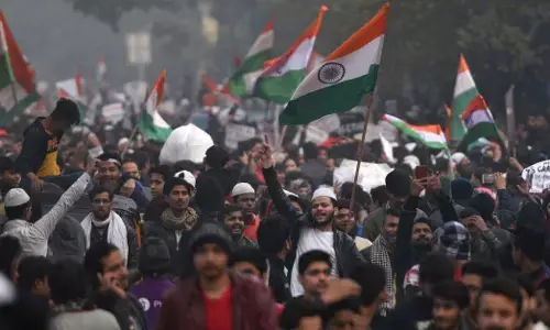 घृणा और धर्मान्धता के दलदल में फंसता हुआ भारत घृणा और धर्मान्धता के दलदल में फंसता हुआ भारत