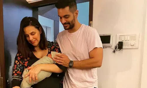 рдиреЗрд╣рд╛ рдзреВрдкрд┐рдпрд╛ рдиреЗ рдмреЗрдЯреЗ рдХреЛ рджреВрдз рдкрд┐рд▓рд╛рддреЗ рд╣реБрдП рд╢реЗрдпрд░ рдХреА рддрд╕реНрд╡реАрд░, рдмреНрд░реЗрд╕реНрдЯрдлреАрдбрд┐рдВрдЧ рдХреЛ рд▓реЗрдХрд░ рдХрд╣реА рдмреЬреА рдмрд╛рдд рдиреЗрд╣рд╛ рдзреВрдкрд┐рдпрд╛ рдиреЗ рдмреЗрдЯреЗ рдХреЛ рджреВрдз рдкрд┐рд▓рд╛рддреЗ рд╣реБрдП рд╢реЗрдпрд░ рдХреА рддрд╕реНрд╡реАрд░, рдмреНрд░реЗрд╕реНрдЯрдлреАрдбрд┐рдВрдЧ рдХреЛ рд▓реЗрдХрд░ рдХрд╣реА рдмреЬреА рдмрд╛рдд