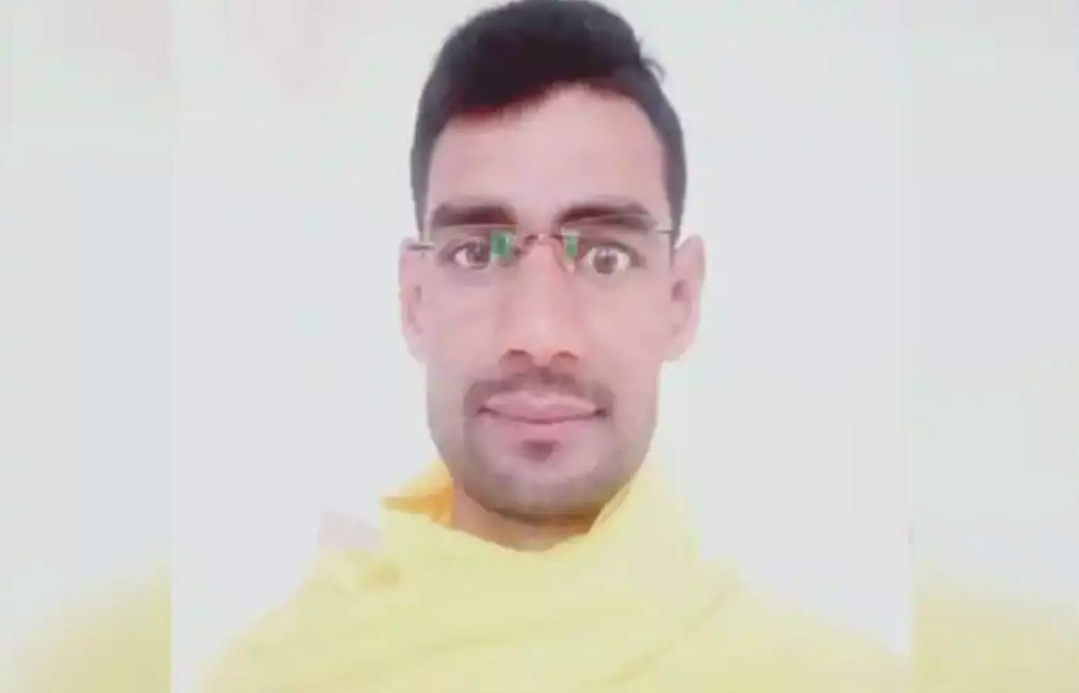 Bihar : अरवल SP के चालक का पटना में फंदे से लटका मिला शव, सुसाइड नोट में बताया कारण Bihar : अरवल SP के चालक का पटना में फंदे से लटका मिला शव, सुसाइड नोट में बताया कारण