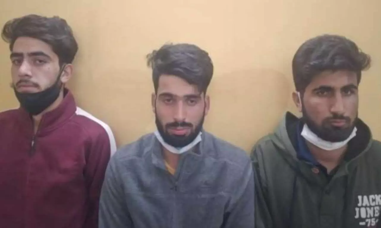 पाक की जीत का जश्न मनाना देशद्रोह: जम्मू-कश्मीर के तीन छात्र आगरा में गिरफ्तार