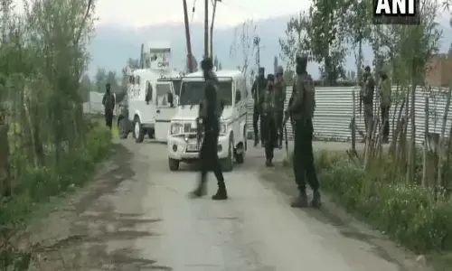 बारामूला मुठभेड़ में हाइब्रिड आतंकवादी जावेद अहमद वानी मारा गया : IGP कश्मीर बारामूला मुठभेड़ में हाइब्रिड आतंकवादी जावेद अहमद वानी मारा गया : IGP कश्मीर