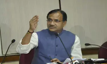 देश में उर्वरक की कमी के बारे में उड़ी अफवाहों को लेकर बोले, उर्वरक मंत्री भगवंत खुबा देश में उर्वरक की कमी के बारे में उड़ी अफवाहों को लेकर बोले, उर्वरक मंत्री भगवंत खुबा