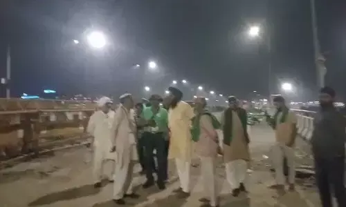 ग़ाज़ीपुर बार्डर: बैरिकेडिंग हटी तो घबराई BKU, किसानों से जल्द बॉर्डर पहुंचने की अपील