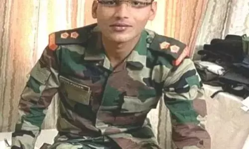 ऋषि रंजन की शहादत पर मुख्यमंत्री मर्माहत ऋषि रंजन की शहादत पर मुख्यमंत्री मर्माहत