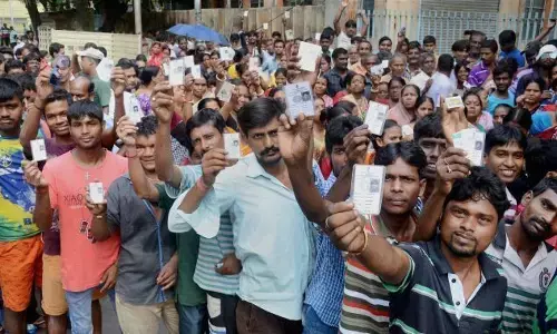 बिहार: तारापुर उप निर्वाचन में बोगस वोट देने पर हुई कार्रवाई बिहार: तारापुर उप निर्वाचन में बोगस वोट देने पर हुई कार्रवाई