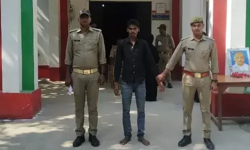 चोरी की ट्रैक्टर ट्राली समेत एक अभियुक्त गिरफ्तार चोरी की ट्रैक्टर ट्राली समेत एक अभियुक्त गिरफ्तार