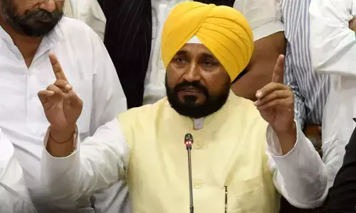 दिवाली से पहले बिजली दरों पर पंजाब सरकार का बड़ा ऐलान, प्रति यूनिट इतने रुपये की हुई कटौती दिवाली से पहले बिजली दरों पर पंजाब सरकार का बड़ा ऐलान, प्रति यूनिट इतने रुपये की हुई कटौती