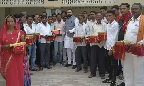 भिटौरा ब्लॉक प्रमुख ने आयोजित किया दीपावली मिलन समारोह भिटौरा ब्लॉक प्रमुख ने आयोजित किया दीपावली मिलन समारोह