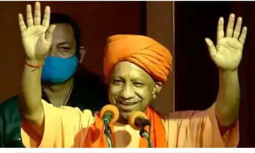 विकास की राजनीति के नायक योगी आदित्यनाथ विकास की राजनीति के नायक योगी आदित्यनाथ