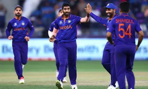 चलिए समझते हैं पूरा गणित की कैसे टीम इंडिया सेमीफाइनल में पहुंच सकती है चलिए समझते हैं पूरा गणित की कैसे टीम इंडिया सेमीफाइनल में पहुंच सकती है