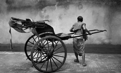 दिवाली और बूढ़ा रिक्शेवाला दिवाली और बूढ़ा रिक्शेवाला