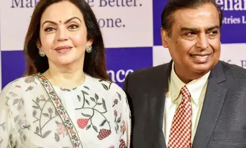 Mukesh Ambani News: क्या भारत छोड़कर लंदन में रहने जा रहे हैं मुकेश अंबानी? 592 करोड़ में खरीदा 300 एकड़ का घर Mukesh Ambani News: क्या भारत छोड़कर लंदन में रहने जा रहे हैं मुकेश अंबानी? 592 करोड़ में खरीदा 300 एकड़ का घर