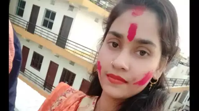 विवाहिता की गला दबाकर हत्या, पति गिरफ्तार विवाहिता की गला दबाकर हत्या, पति गिरफ्तार