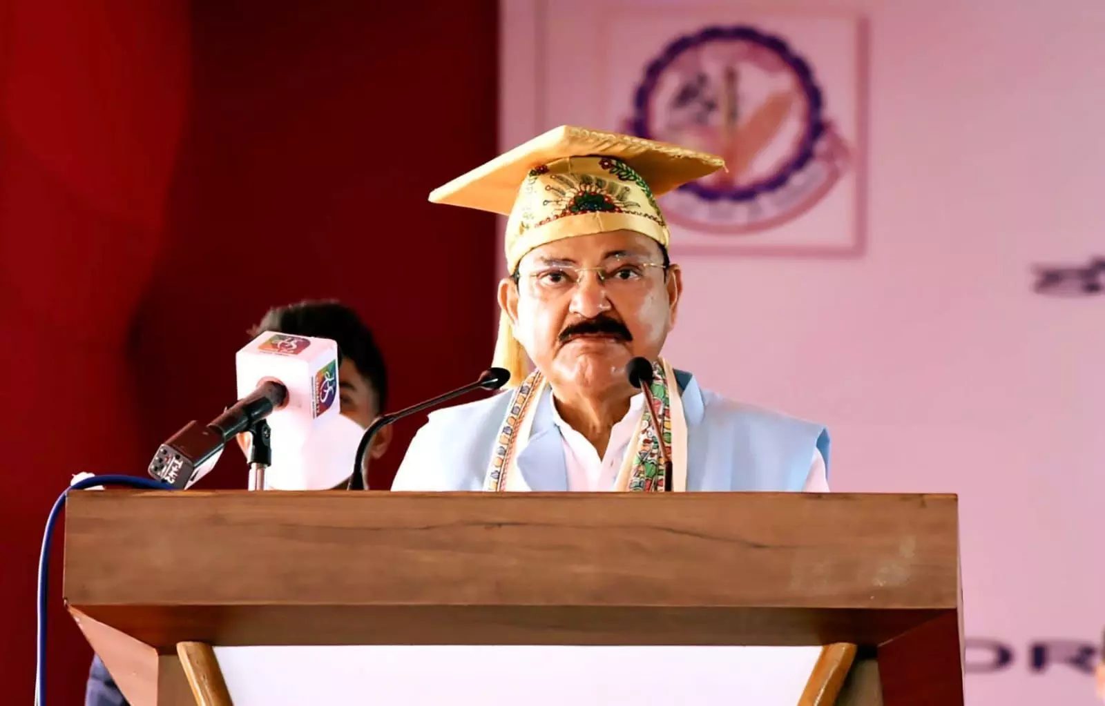 कृषि आधारित उद्योगों को प्रोत्साहित करने की आवश्यकता: नायडू कृषि आधारित उद्योगों को प्रोत्साहित करने की आवश्यकता: नायडू