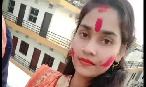 विवाहिता की गला दबाकर हत्या, पति गिरफ्तार विवाहिता की गला दबाकर हत्या, पति गिरफ्तार