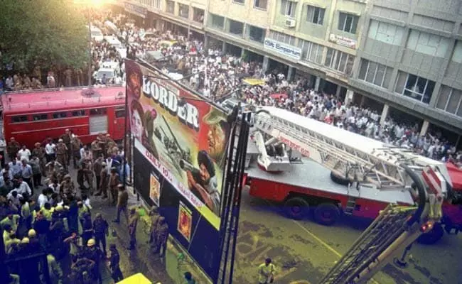 उपहार अग्निकांड: सबूतों से छेड़छाड़ के जुर्म में अंसल बंधुओं को 7 साल की कैद, 2.25 करोड़ का जुर्माना