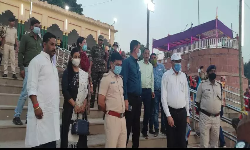 असामाजिक कृत्यों पर कड़ी निगरानी रखी जायेगी- डीएम असामाजिक कृत्यों पर कड़ी निगरानी रखी जायेगी- डीएम