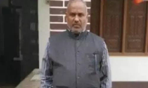 प्रतापगढ़ में आईएएस राकेश शुक्ला के भाई की लाठी-डंडों से पीटकर हत्या, जानें- क्या है बजह प्रतापगढ़ में आईएएस राकेश शुक्ला के भाई की लाठी-डंडों से पीटकर हत्या, जानें- क्या है बजह