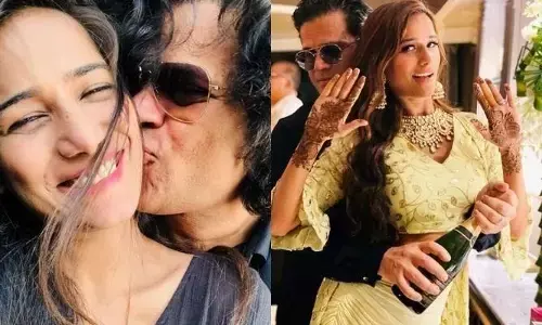 एक्ट्रेस पूनम पांडे अस्पताल में भर्ती, पति सैम बॉम्बे गिरफ्तार, जानिए- क्या है पूरा मामला एक्ट्रेस पूनम पांडे अस्पताल में भर्ती, पति सैम बॉम्बे गिरफ्तार, जानिए- क्या है पूरा मामला