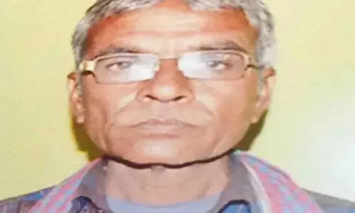 भतीजे ने चाचा को पीट-पीटकर मार डाला भतीजे ने चाचा को पीट-पीटकर मार डाला