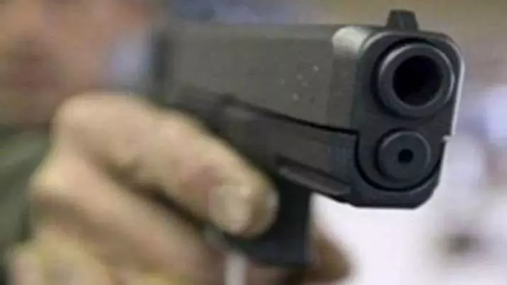 यूपी में छठ पर पत्नी ने मांगी नई साड़ी, पति ने गोली मारकर कर दी हत्या
