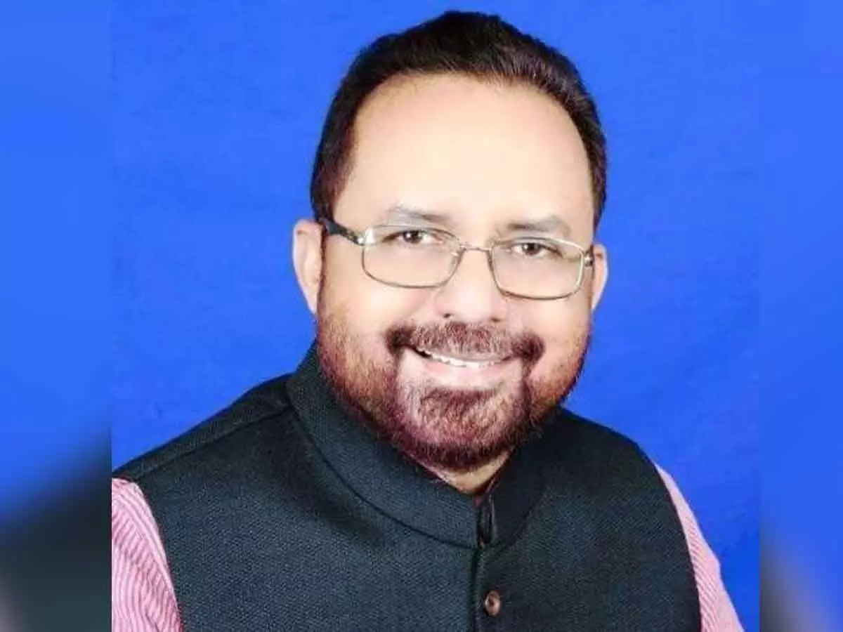 पूर्व विधायक BJP ने कहा- CM पद से हटे तो योगी आदित्यनाथ को फिर से बनना पड़ेगा साधु, जानिए क्या है मामला? पूर्व विधायक BJP ने कहा- CM पद से हटे तो योगी आदित्यनाथ को फिर से बनना पड़ेगा साधु, जानिए क्या है मामला?
