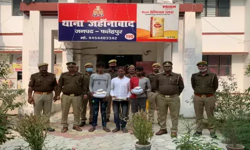 चोरी की बाइक व गांजे के साथ तीन गिरफ्तार चोरी की बाइक व गांजे के साथ तीन गिरफ्तार