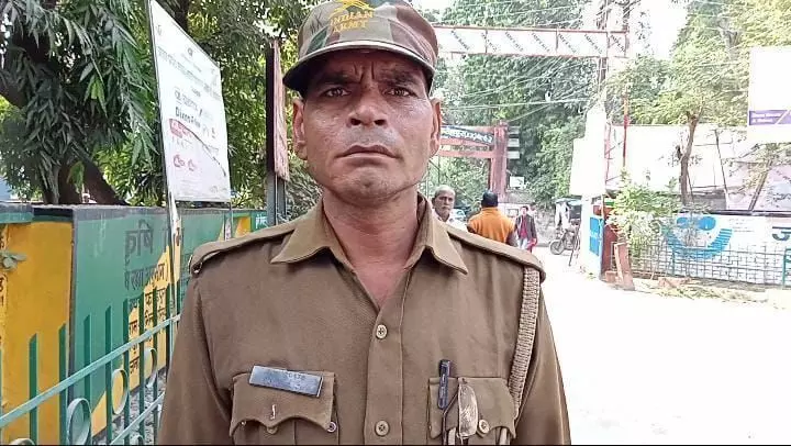 बिंदकी पुलिस ने दुत्कारा, न्याय के लिए दर दर की ठोकरें खा रहा वर्दीधारी, डीएम व एसपी से लगाई गुहार