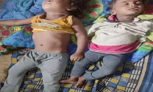 मां ने बेटा-बेटी को गला दबाकर मार डाला मां ने बेटा-बेटी को गला दबाकर मार डाला