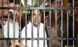 सपा सरकार में मंत्री रहे गायत्री प्रजापति और दो साथियों को उम्रकैद, 2 पॉइंट में समझिए कब क्या हुआ? सपा सरकार में मंत्री रहे गायत्री प्रजापति और दो साथियों को उम्रकैद, 2 पॉइंट में समझिए कब क्या हुआ?