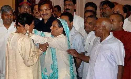 बसपा सुप्रीमो मायावती की मां का निधन, 92 वर्ष की आयु में ली अंतिम सांस