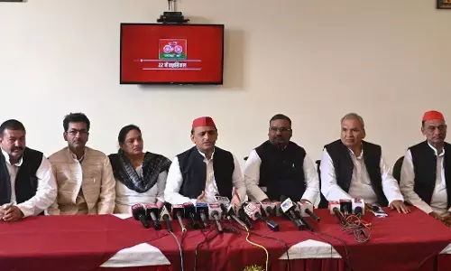 शाह के JAM में जनधन, आधार और मोबाइल, अखिलेश यादव ने किया पलटवार, समझाया दूसरा मतलब शाह के JAM में जनधन, आधार और मोबाइल, अखिलेश यादव ने किया पलटवार, समझाया दूसरा मतलब