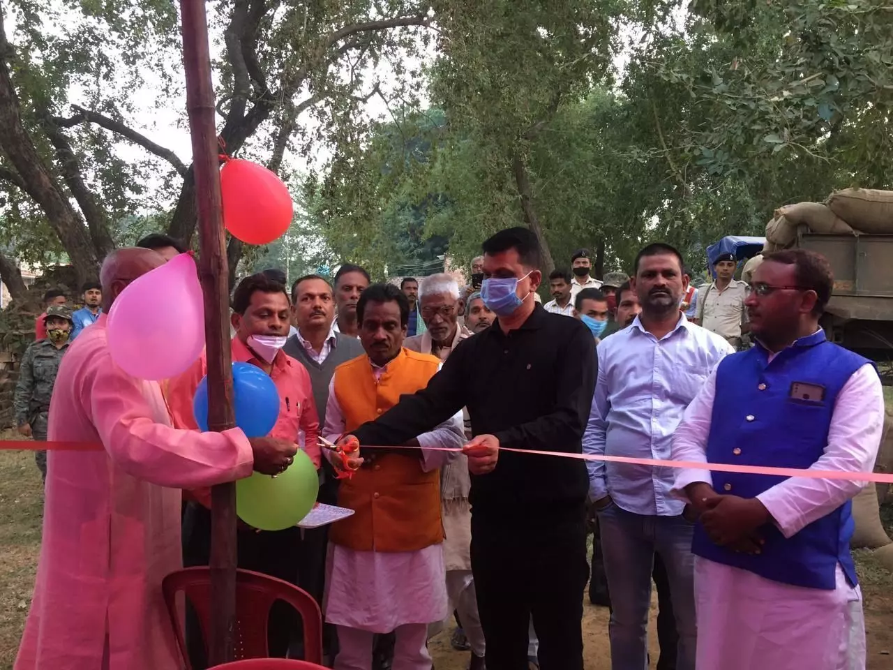 डीएम ने किया धान अधिप्राप्ति का शुभारंभ डीएम ने किया धान अधिप्राप्ति का शुभारंभ