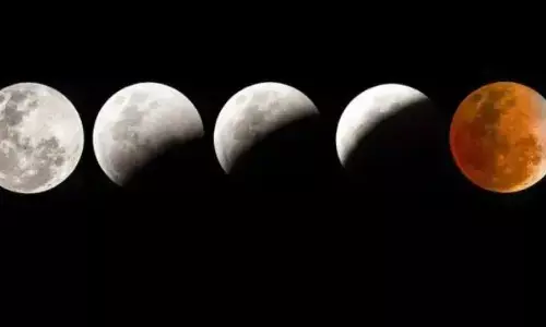 नवंबर में इस दिन लगेगा साल का आखिरी चंद्र ग्रहण नवंबर में इस दिन लगेगा साल का आखिरी चंद्र ग्रहण