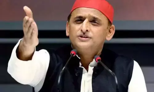 अखिलेश यादव ने किया बड़ा वादा, सपा सरकार बनने पर देंगे 300 यूनिट बिजली फ्री अखिलेश यादव ने किया बड़ा वादा, सपा सरकार बनने पर देंगे 300 यूनिट बिजली फ्री