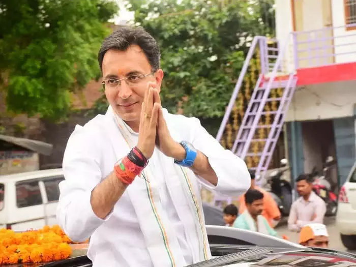 सात साल पुराने मामले में कैबिनेट मंत्री जितिन प्रसाद को लखीमपुर की अदालत ने किया बरी सात साल पुराने मामले में कैबिनेट मंत्री जितिन प्रसाद को लखीमपुर की अदालत ने किया बरी
