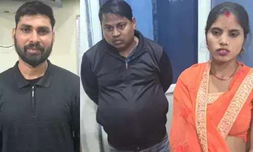 MP गजब है...पत्नी किसी और को दे बैठी दिल! थाना पहुंचकर पति बोला- मेरी बीवी दिलाओ MP गजब है...पत्नी किसी और को दे बैठी दिल! थाना पहुंचकर पति बोला- मेरी बीवी दिलाओ