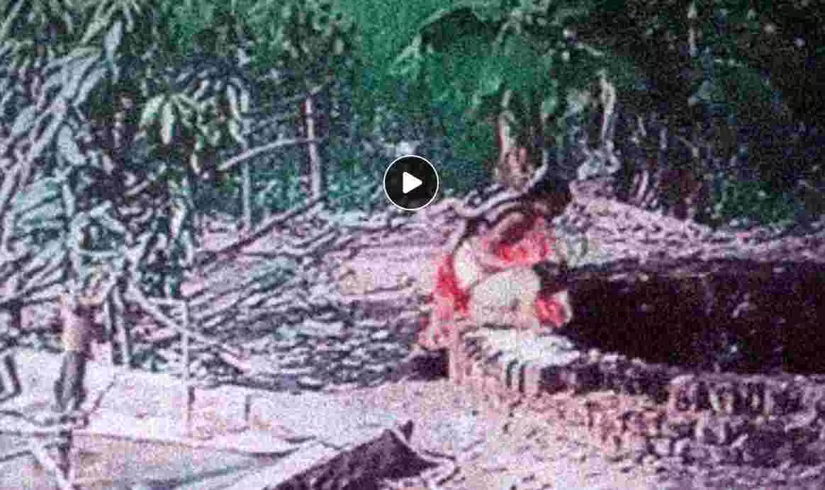 2 बच्चों को कुएं में फेंककर मां भी कूदी, पहले हाथों से पानी पिलाया, फिर एक-एक कर दोनों को खुद ही नीचे फेंका, तीनों की मौत 2 बच्चों को कुएं में फेंककर मां भी कूदी, पहले हाथों से पानी पिलाया, फिर एक-एक कर दोनों को खुद ही नीचे फेंका, तीनों की मौत