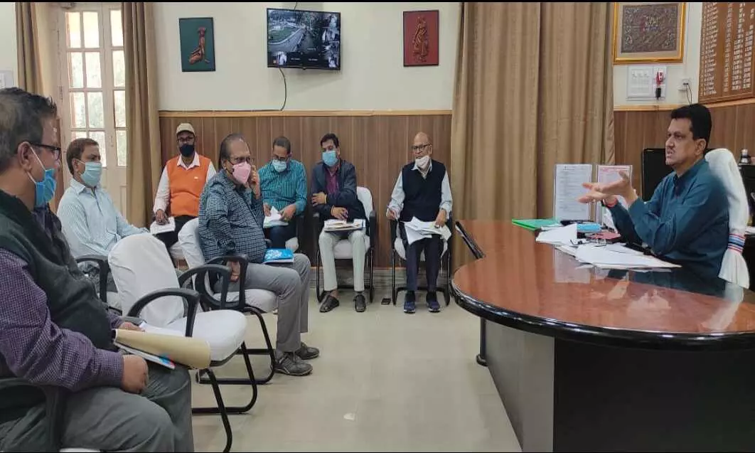 पंचायतवार सूची बनाकर बाढ़ से क्षतिगस्त फसल के मामले करें निष्पादित- डीएम पंचायतवार सूची बनाकर बाढ़ से क्षतिगस्त फसल के मामले करें निष्पादित- डीएम