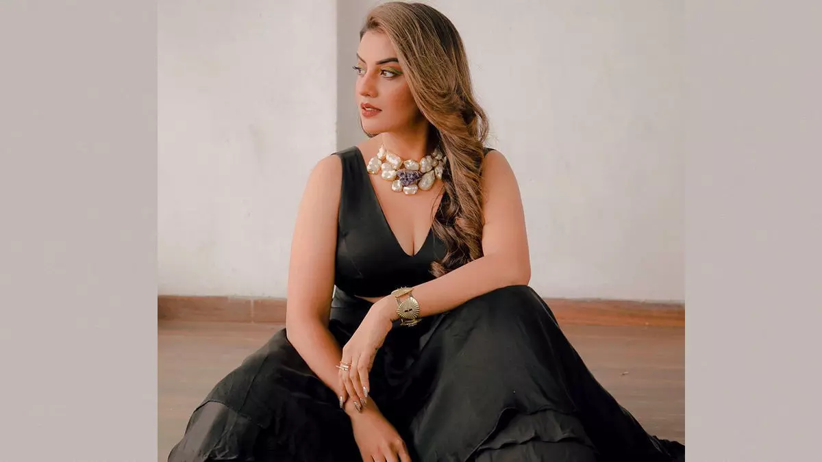 Akshara Singh Hot Photo: अक्षरा सिंह ने ब्लैक ऑउटफिट में दिखाया दिलकश अंदाज़, देखें मस्त फोटोज Akshara Singh Hot Photo: अक्षरा सिंह ने ब्लैक ऑउटफिट में दिखाया दिलकश अंदाज़, देखें मस्त फोटोज